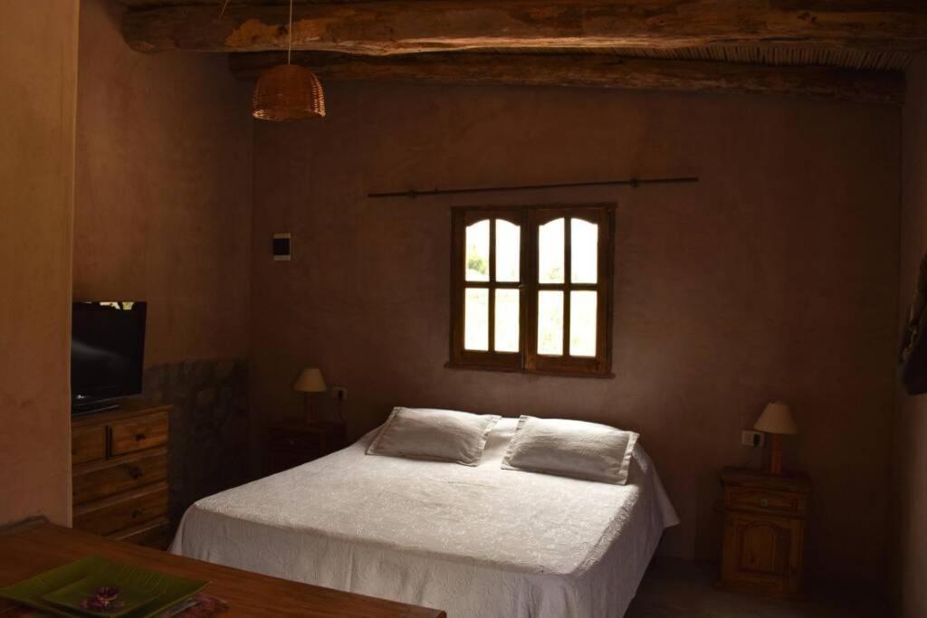 Ruphay: Cabana Equipada Con Vista A Los Cerros En El Campo Maimará Esterno foto