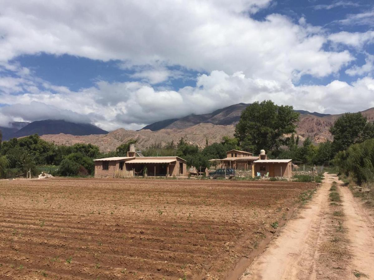 Ruphay: Cabana Equipada Con Vista A Los Cerros En El Campo Maimará Esterno foto